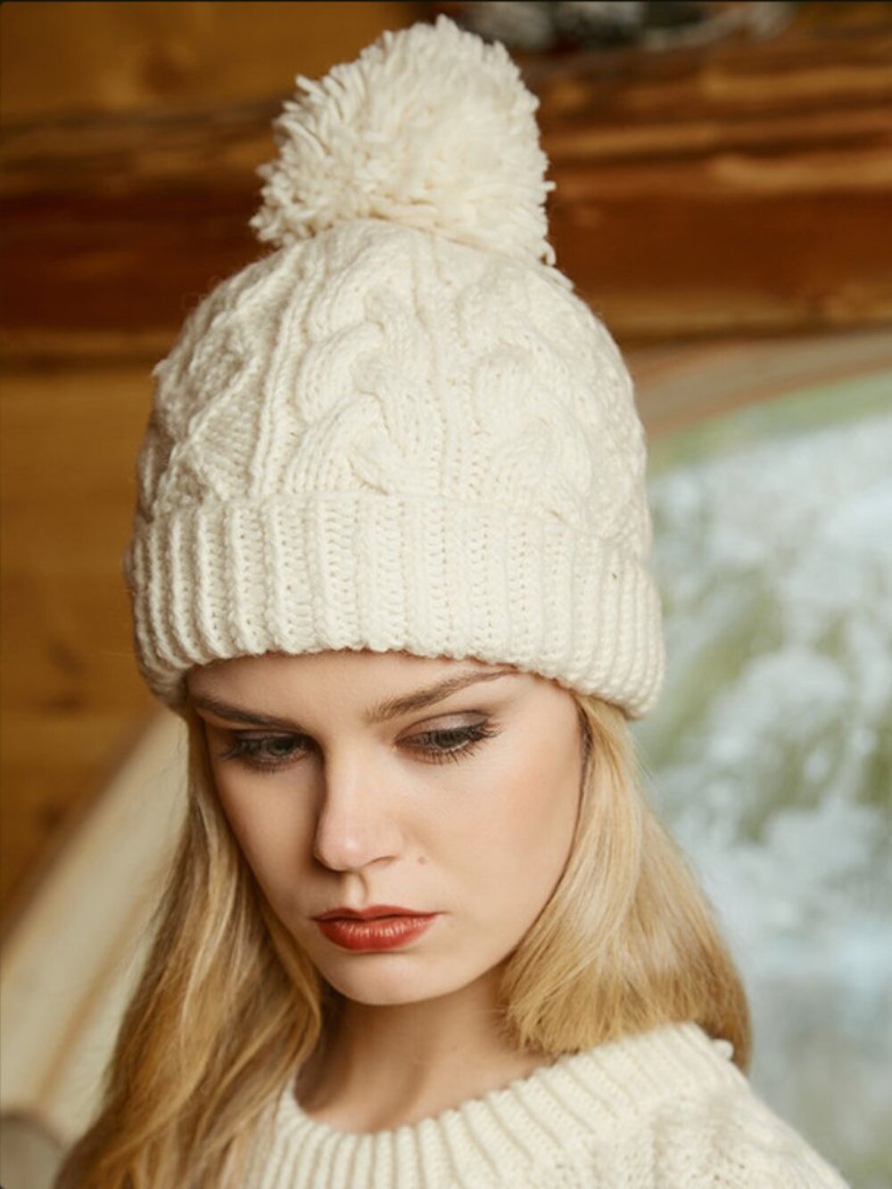Aran Sweater Market Fleece Lined Cable-knit Wool Pompom Toque - O/S 🇮🇪
